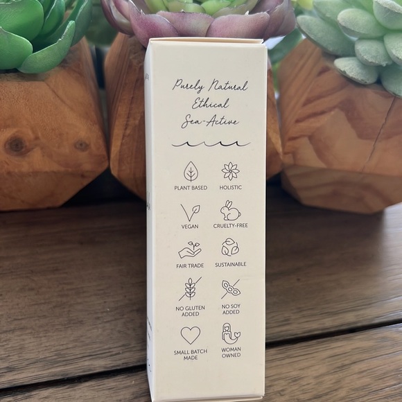 EARTH HARBOR Nebula Serum - Picture 6 of 6